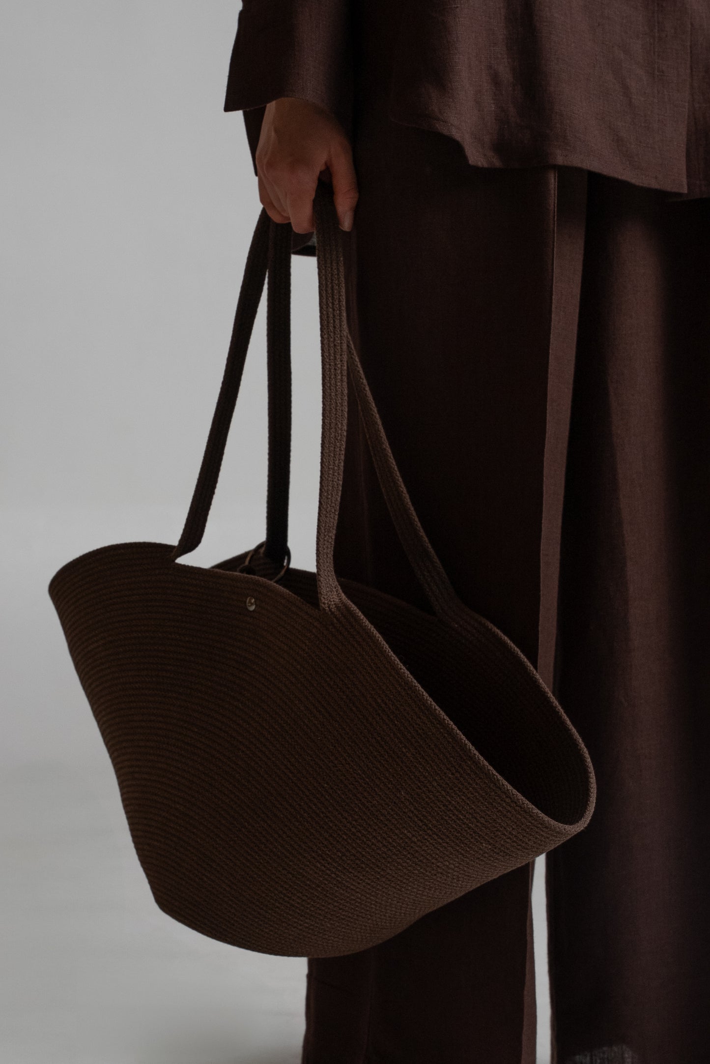 Arc Tote in brown