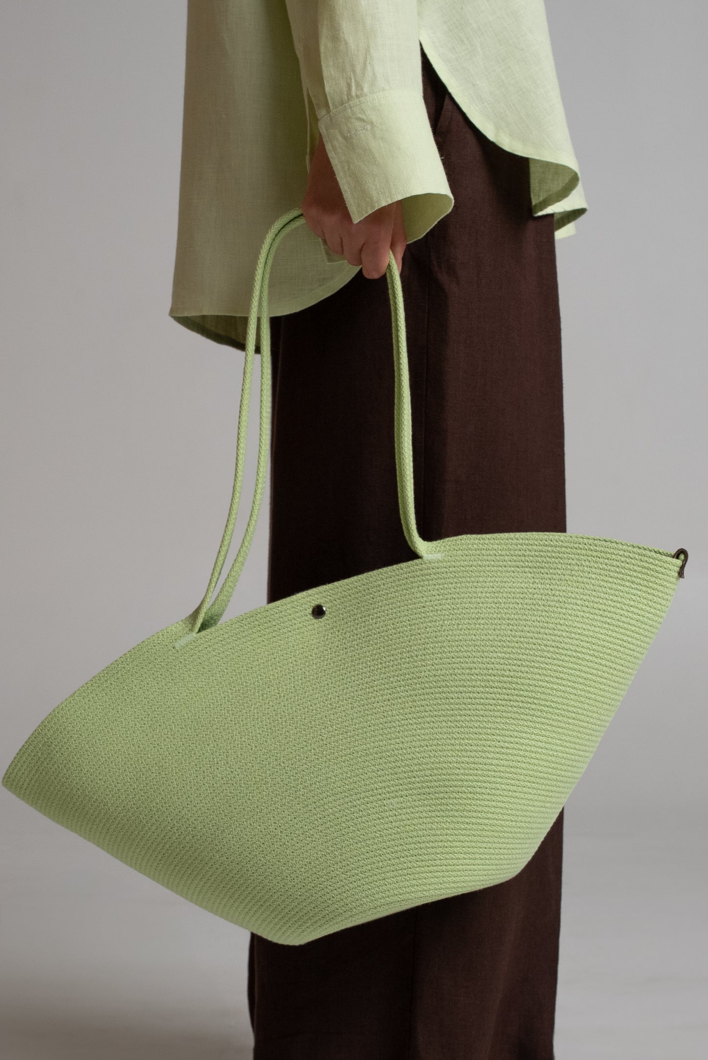 Arc Tote in lime
