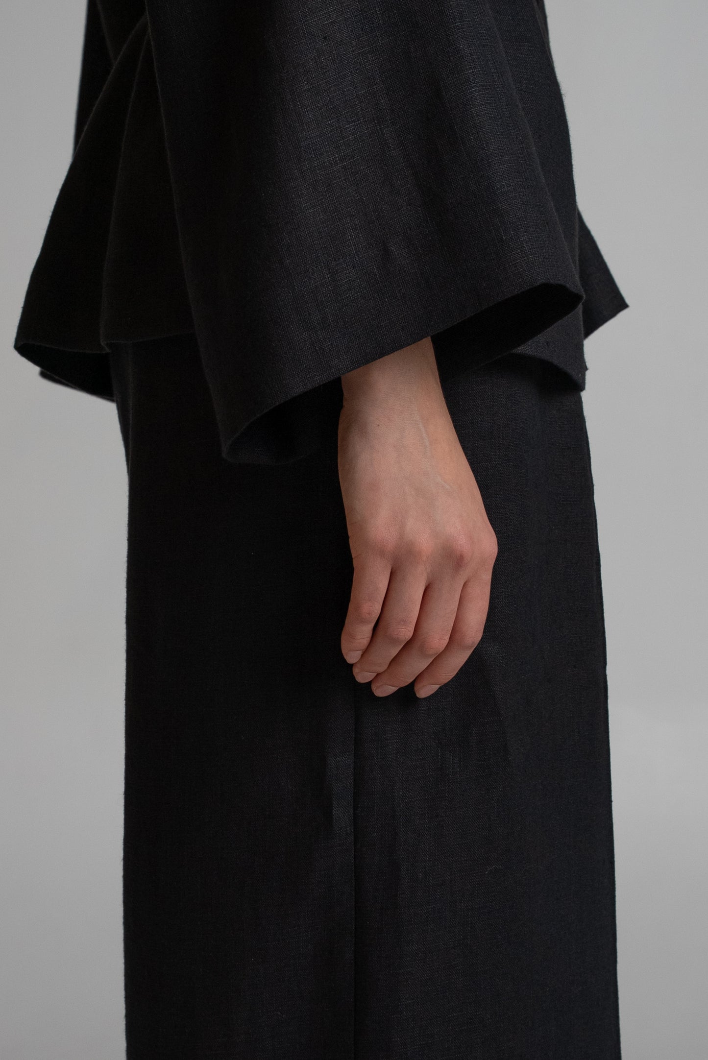 Short kimono in black