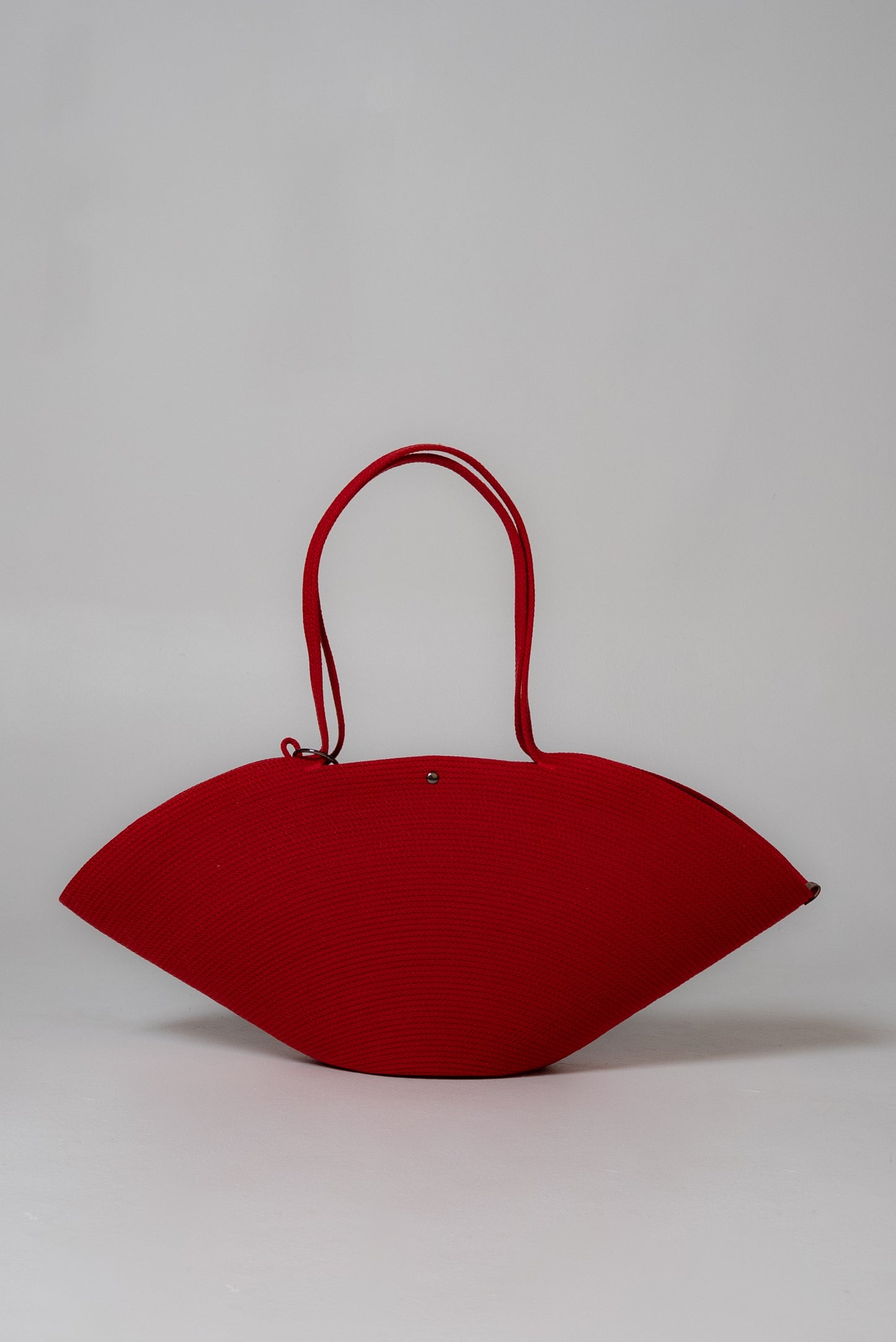 Arc Tote in red