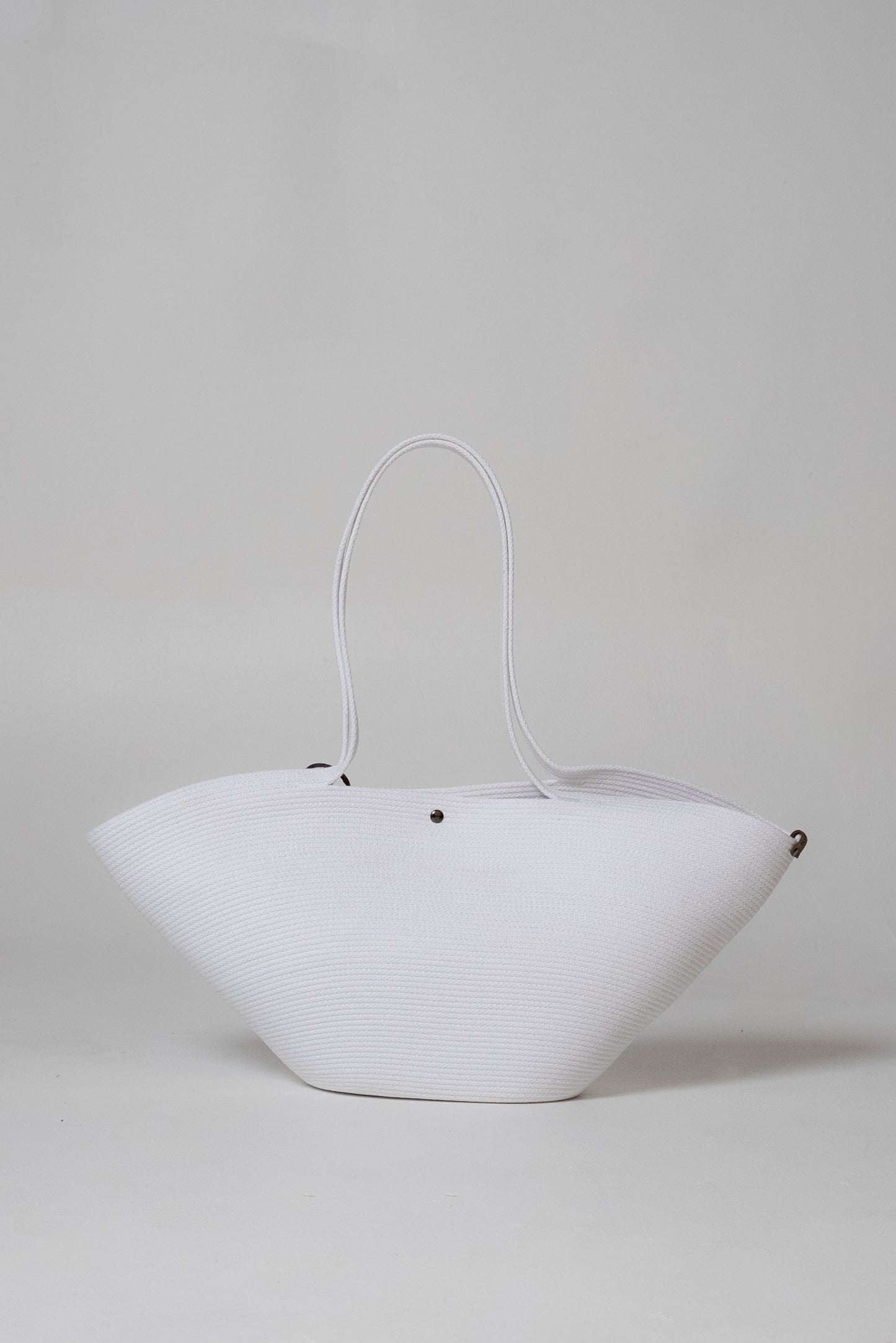 Arc Tote in white