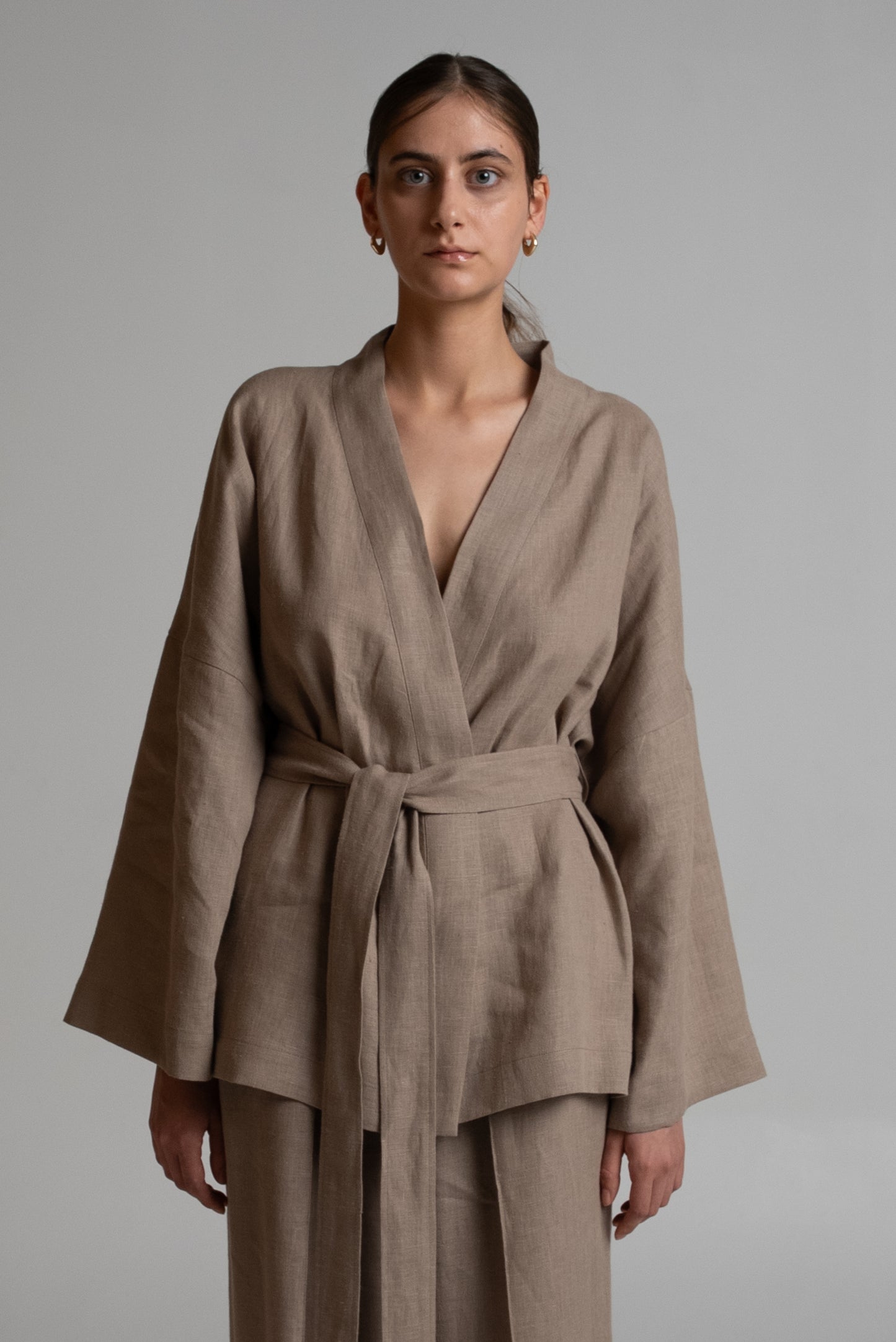 Short kimono in beige