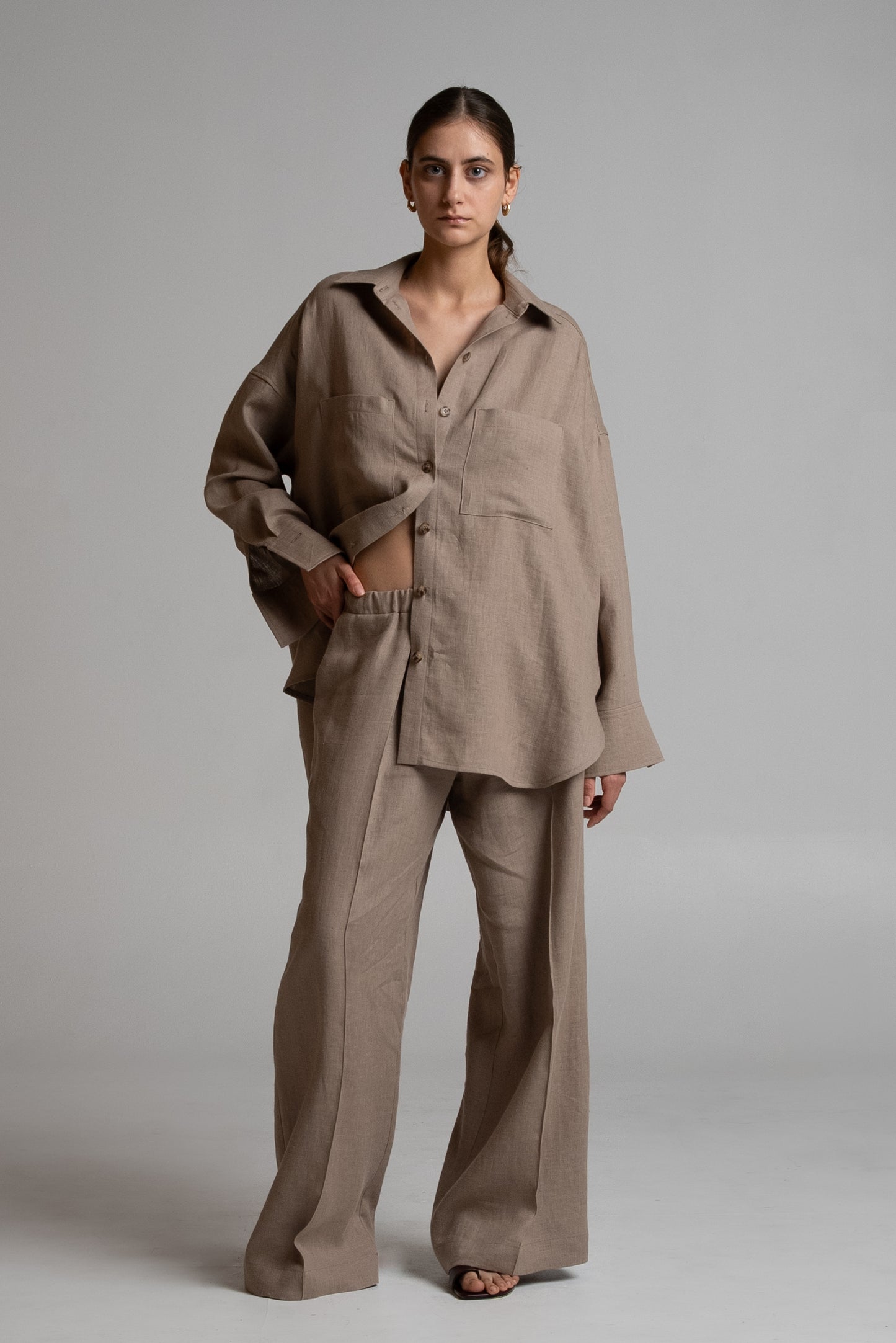 Trousers in beige