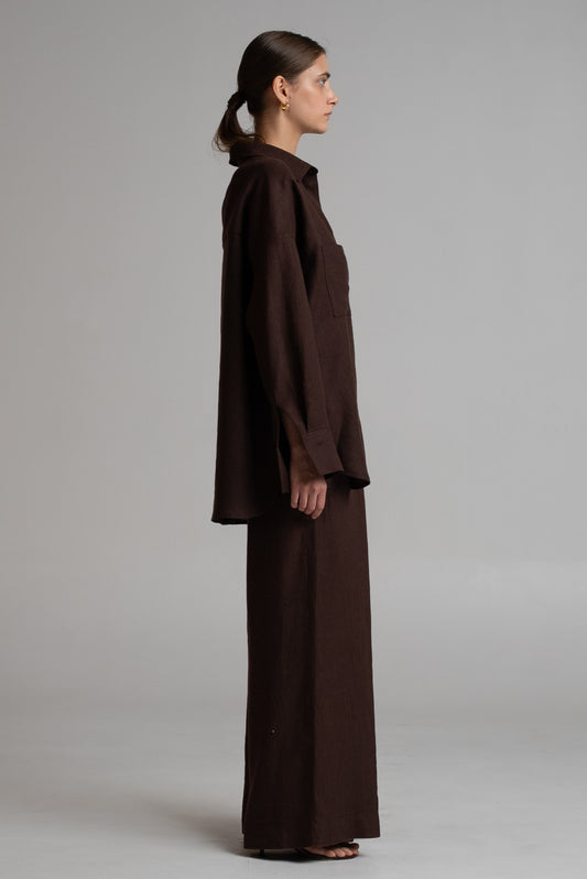 Trousers in brown