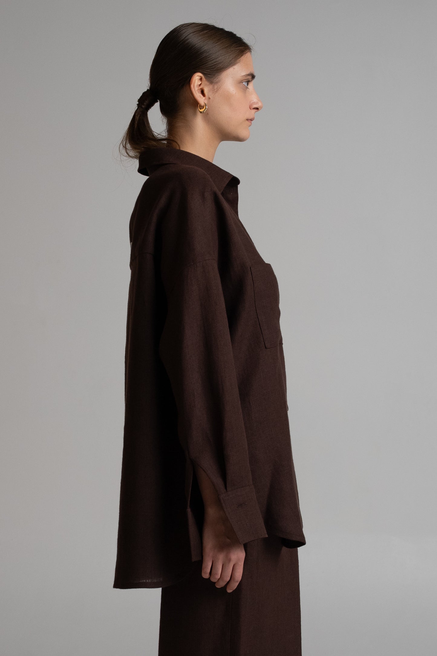 Shirt in brown