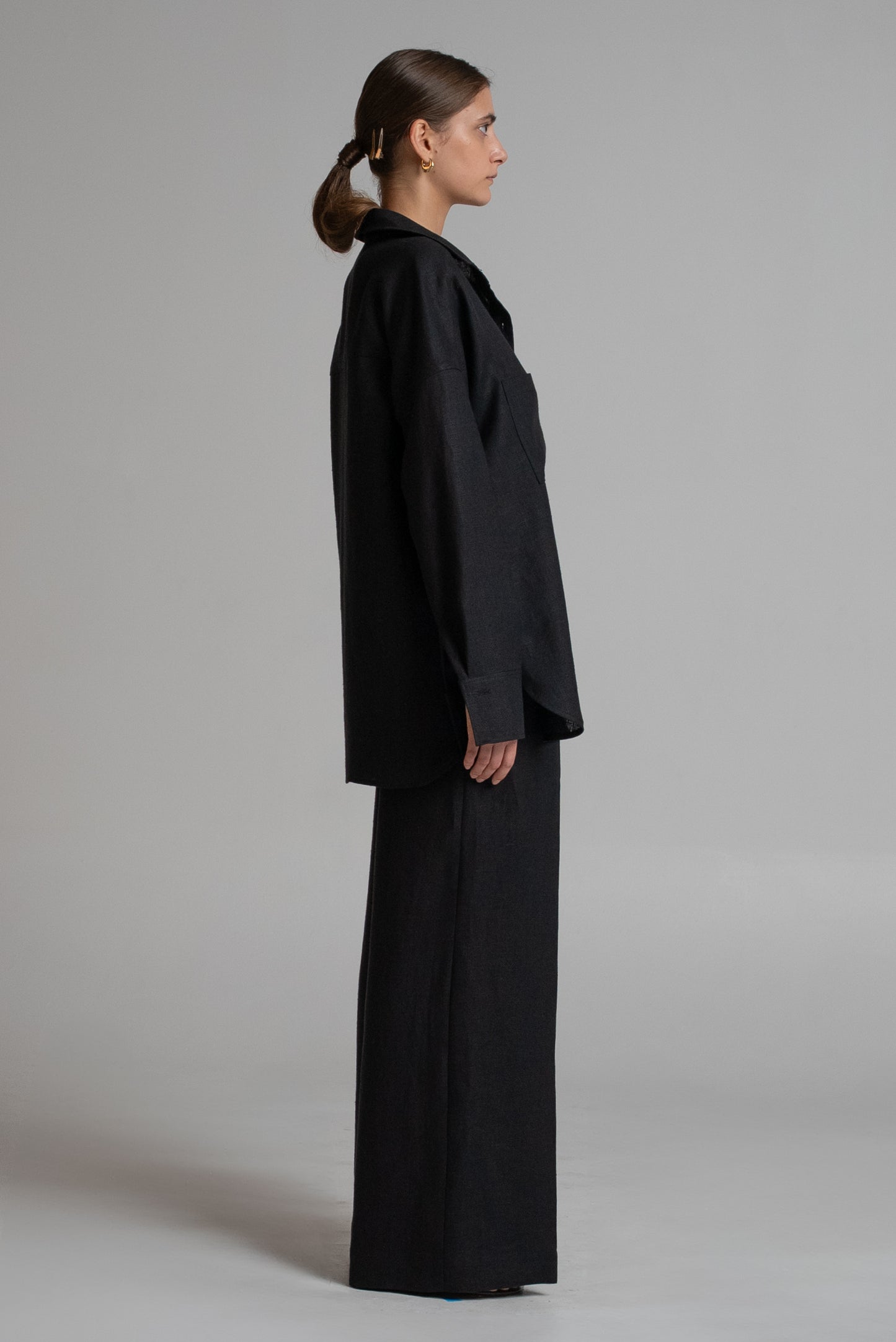 Trousers in black